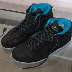 Nike high top sneakers